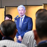 ＣＳ進出「千葉魂見た」　かもめ会　千葉ロッテ吉井監督ら激励