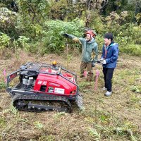 ラジコン草刈り機森林整備　君津の民有林　京葉銀と大学生団体連携　【ＳＤＧｓちば】