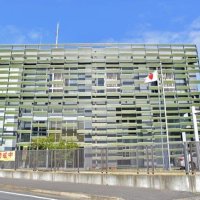 勝浦の市道、男性死亡　自転車で単独事故か
