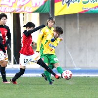 左サイド小川奮闘　サッカー皇后杯　ジェフ千葉レディース
