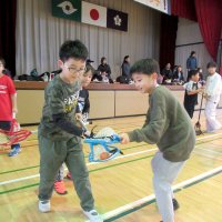児童熱中ラクロス体験　ロス五輪追加競技「またやりたい」　鎌ケ谷