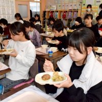 給食に「大匝瑳膳」　郷土食材で市の誕生日祝福　児童考案メニュー登場