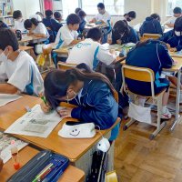 新聞から思考力深める　松戸市立河原塚中学校　【ＮＩＥ報告　千葉県内実践校の取り組み】