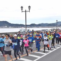 早春の房州路駆ける　館山若潮マラソンに５３００人
