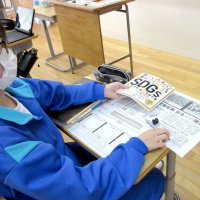 新聞根拠に意見文書く　御宿町立御宿中学校　【ＮＩＥ報告　千葉県内実践校の取り組み】
