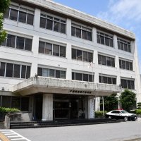 【速報】教頭、ＪＲ常磐線で不同意わいせつ容疑　成田の小学校勤務　隣に座った女性の下半身触る　「覚えていない」と否認