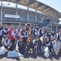 ジェフレディースとフクアリ周辺を清掃　あいおい生命千葉営業部