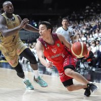 無類の強さ栄冠　天皇杯連覇　下馬評なんのその　富樫、八面六臂の活躍　千葉ジェッツ