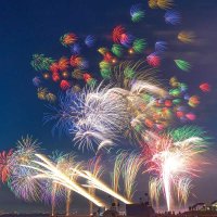 ８月３日に幕張ビーチ花火　千葉市、２万発用意　砂浜エリアに車いす席新設