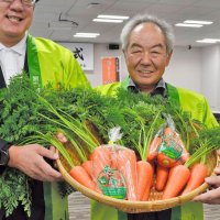 甘～い習志野特産ニンジン「彩誉」食べて！　旬到来、生産者がＰＲ　「ナラシド♪」袋が目印