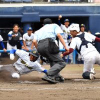 中央学院先制も力負け　過信？よもやの幕切れ　千葉県勢２校初戦敗退　第７６回春季関東高校野球大会
