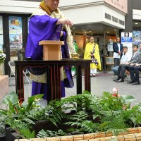感謝込めウナギ供養　土用の丑の日前に　成田山参道