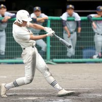 山野勝ち越し打　八千代　第１０６回全国高校野球　千葉大会　第３日