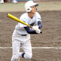 ５回の猛攻　１６強へ好発進　千葉南　第１０６回全国高校野球　千葉大会　第４日