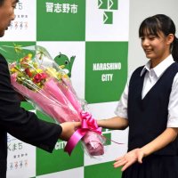 ダンスフェス全国Ｖ報告　習志野五中２年田久保さん　市長活躍たたえ「市民の誇り」
