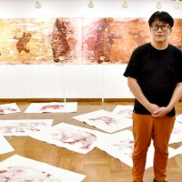 鉄さび使い人の思い表現　千葉市で下野さん個展