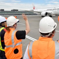 認知症への理解を　成田　オレンジまとい啓発