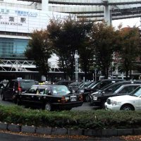 制約多く運転手確保困難　タクシーは乗務員数回復　【検証ライドシェア】（中）