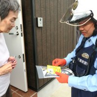 「住民目線」頼れる存在　地域に１人暮らして奮闘　鋸山の麓の駐在所に密着　【千葉県警察創立１５０年】（２）