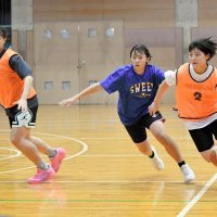 女子・千葉英和、対応力磨き８強目指す　高校バスケ・ウインターカップ２３日開幕