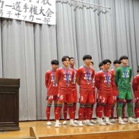 高校サッカー全国準V　流通経大柏高イレブンが母校で報告会　「多くの犠牲を払い歯を食いしばり頑張ってきた」　中高１１００人拍手でたたえる