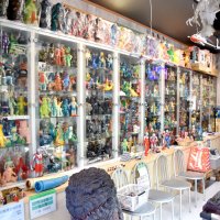 歴代怪獣やヒーロー大集結　「ウルトラ」人気世代超え　特撮ソフビ博物館（鋸南）　【昭和１００年　時超え令和へ千葉の物語】（１４）
