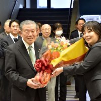 長谷川市長が退任　支援感謝「皆のおかげ」　鴨川