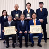 ２団体今後の活動に意欲　７回目、表彰状を贈呈　【千葉日報地域きずな賞】