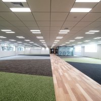 無柱で広々とした事務所内