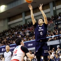 終盤攻守に地力　アルティーリ千葉