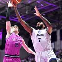 振り切り１５連勝　アルティーリ千葉