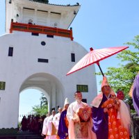 藻原寺で晋山奉告式　新貫首ら５０人練り歩き　茂原