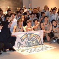 ３人制バスケ北総ライノス決起集会　「日本一へ熱い応援を」　新ユニフォームもお披露目