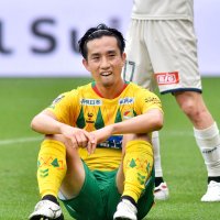 前半３９分、シュートを放つも相手ＧＫの好セーブに阻まれ悔しがる千葉・横山