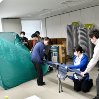 水害備え初動対応訓練　若手職員、避難所設営に挑戦　香取市