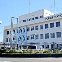 国道でひき逃げの疑い　女性重傷　成田署