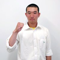 ガッツポーズをする木更津総合の本島主将