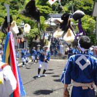 江戸の面影漂う大名行列　神輿熱気お浜降りも　勝浦・鵜原八坂神社