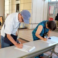 データセンター駅前新設、撤回へ署名　印西の住民団体、騒音など懸念　