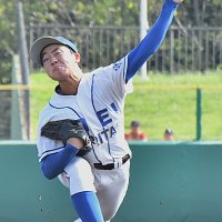 東海大浦安戦で先発した光英ＶＥＲＩＴＡＳの中野＝柏の葉