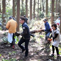 多古で１１月「お城開き」　並木城跡を清掃、ミニツアー　山城ガールむつみさん隊長に