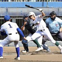 １年生が胴上げ投手　専大松戸　第７８回秋季千葉県高校野球　決勝