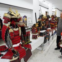 手作り甲冑ずらり！　「お城まつり」ムード高める　１２日まで、大多喜