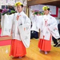 みこ舞や神事厳かに　豊栄神社で秋季大祭　長南町