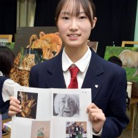 第７４回県展洋画部門で県美術会賞を受賞した實方琴美さん

