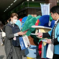 圏央道早期全線開通訴え　成田　千葉県民会議が街頭啓発　利便性など伝え機運醸成