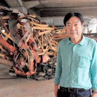 捨てられない物奉納して　西千葉駅、巨大女神像手がける　横芝光　彫刻家・伊東敏光さん　【現場に聞く　ちばげい２０２５】（１）