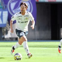 ジェフ千葉、昇格へ闘志　柏レイソル逆転優勝に望み　ＶＯＮＤＳ市原３度目の正直　千葉県内３チーム大一番