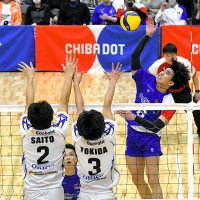 千葉、圧巻ストレート　生まれ変わった完勝劇　Ｖリーグ・ホーム開幕戦　千葉ドット