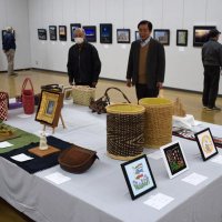 小中高元先生ら秀作披露　絵や工芸など６８点　茂原市立美術館、３０日まで